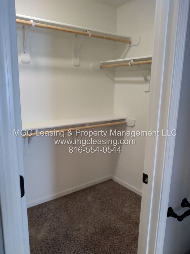 Building Photo - SERRANO, DURANGO LUXURY TOWNHOME: COMMUTER...