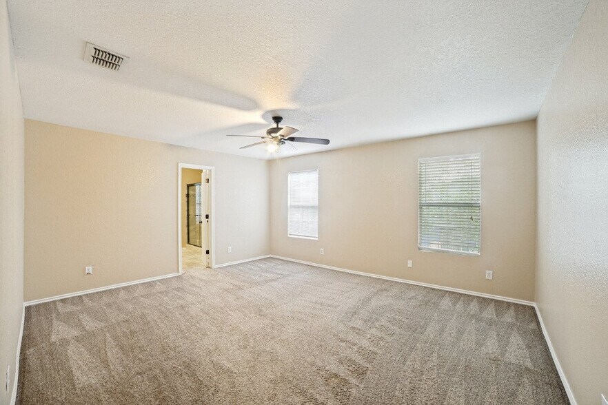 Building Photo - 5426 Wincheap Dr