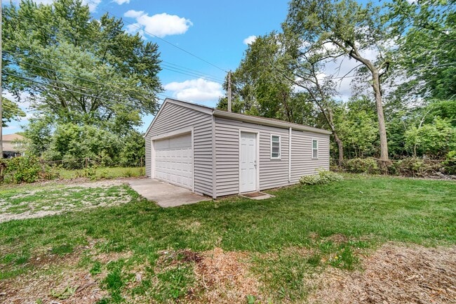 Building Photo - 3 Bedroom 1 Bathroom House for Rent!