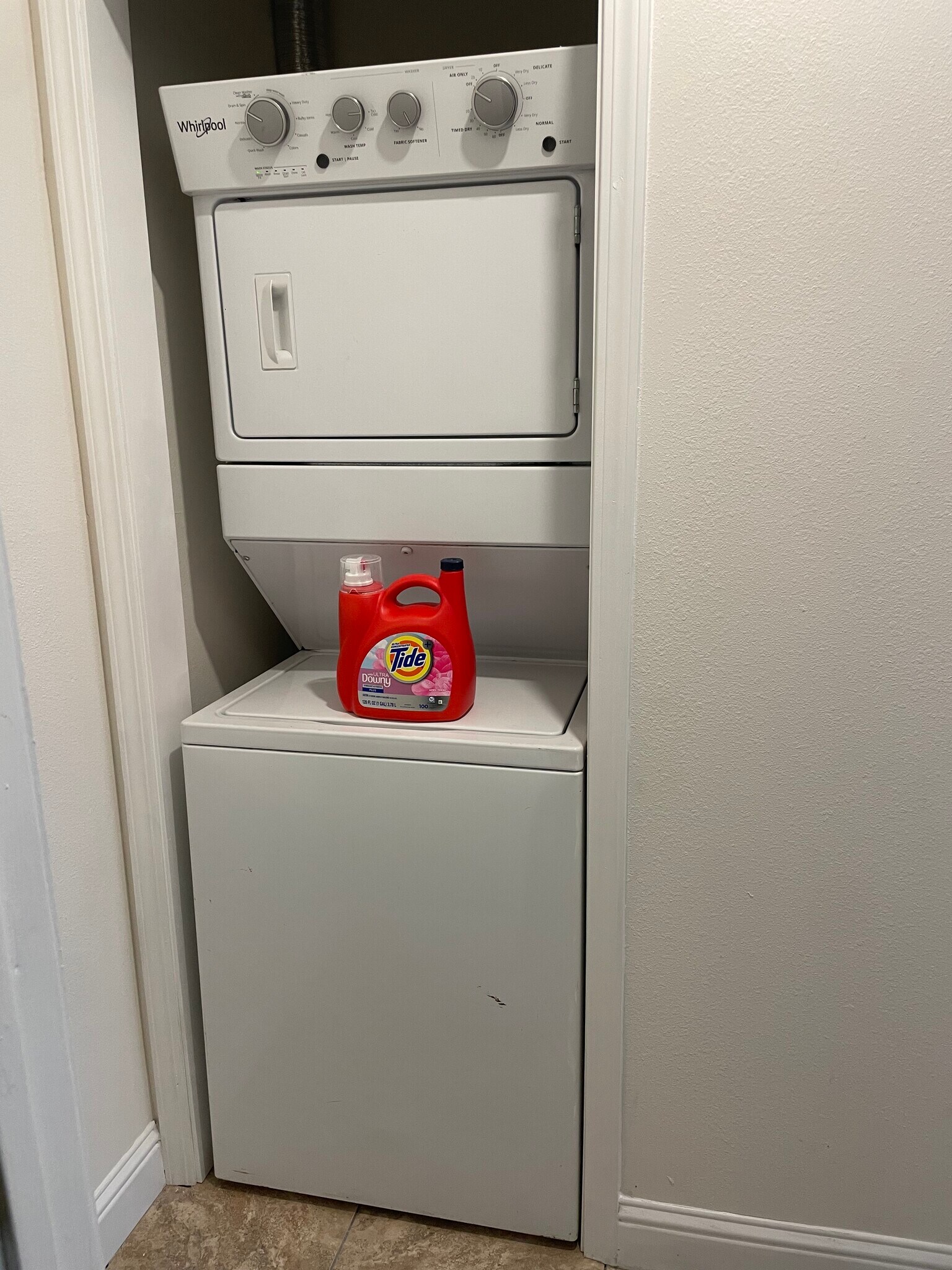 Building Photo - 956 54th Ave