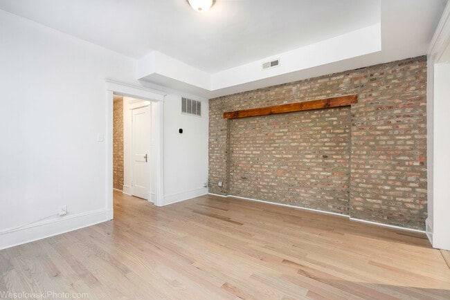 Building Photo - 5306 S Blackstone Ave