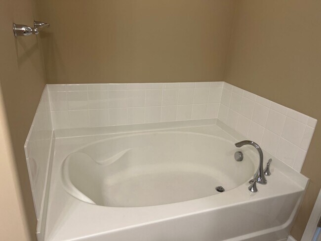 Building Photo - Lovely Home in Palmetto Pointe!-FREE Month Special!