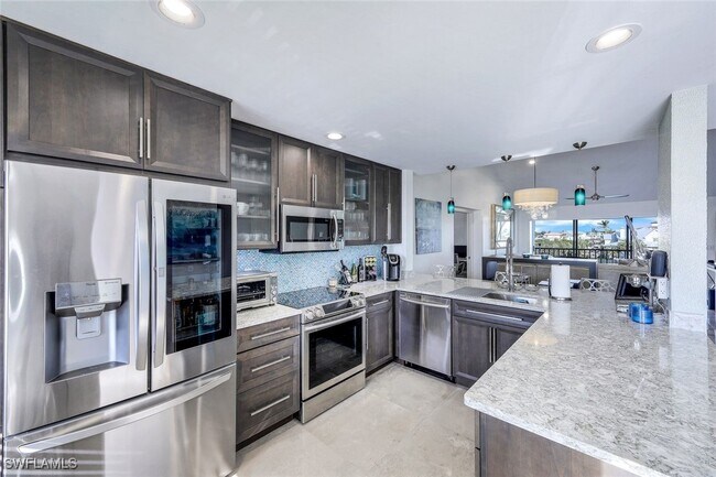Building Photo - 10684 Gulf Shore Dr