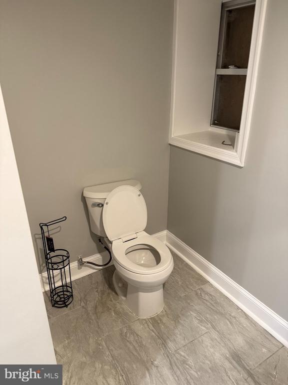 Building Photo - 2921 Baker St