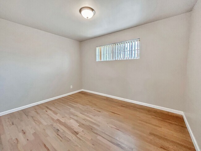 Building Photo - SLOAN'S LAKE: 2-BEDROOM 1 BATH WITH HIGH-E...