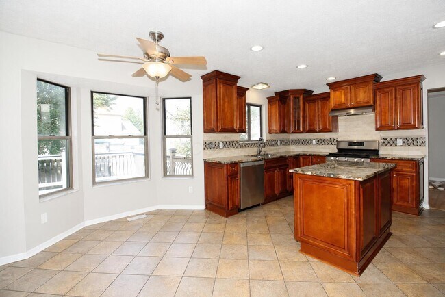 Building Photo - 2515 Pressman Dr