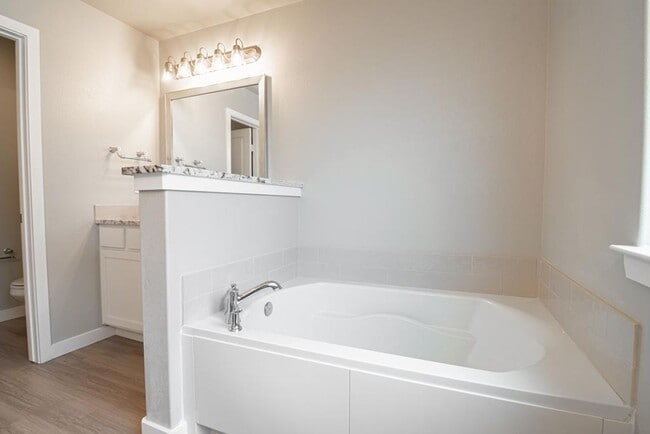 Building Photo - 6735 Draw Ct