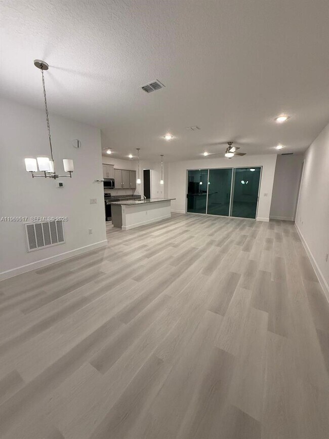 Building Photo - 1255 Wadsworth St SE