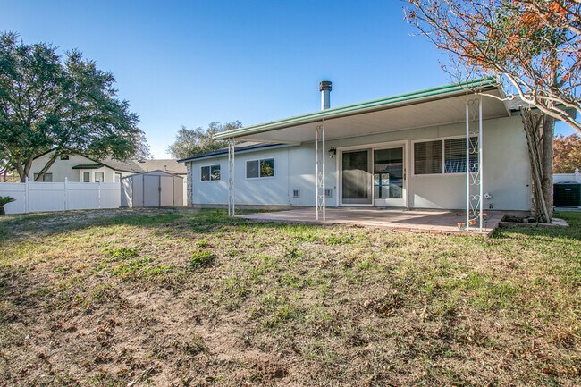 Building Photo - 13910 Thebes Cir