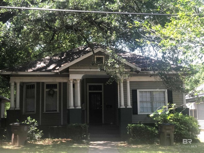 Primary Photo - 117 Gilbert St