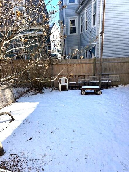 Building Photo - 33 Stone Ave