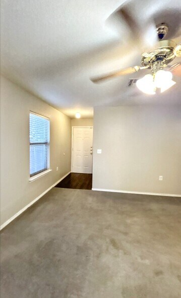 Building Photo - 8432 Fall Meadow Ln