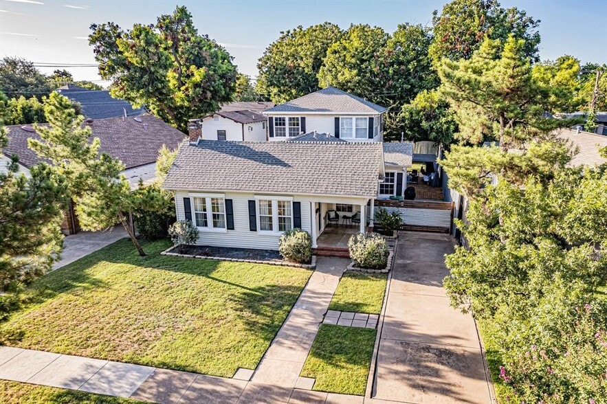 Building Photo - 5332 El Campo Ave