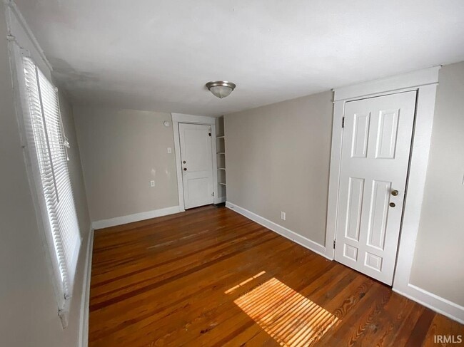 Building Photo - 613 S Henderson St