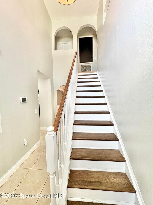 Building Photo - 2015 Canopy Dr