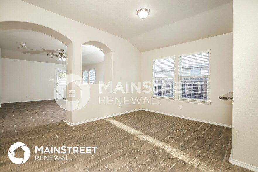 Building Photo - 3905 Wensledale Dr