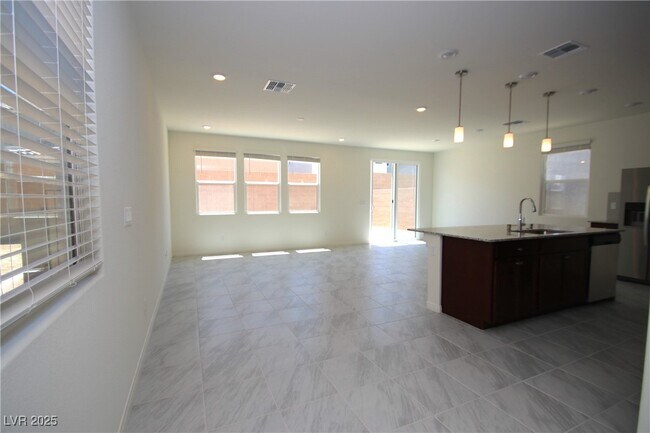 Building Photo - 8145 Seminario Ave