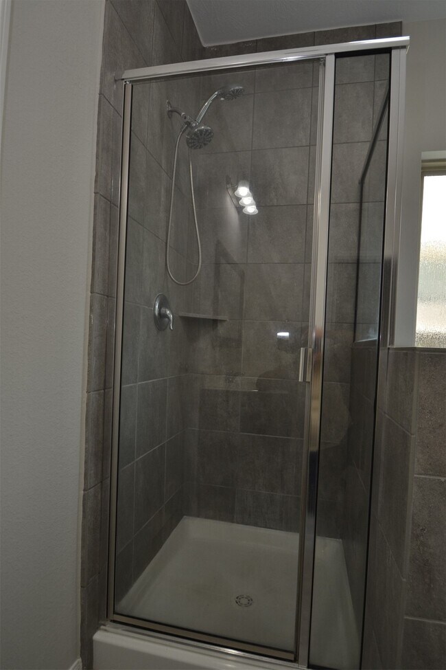 Building Photo - 15122 Glazed Branch Dr