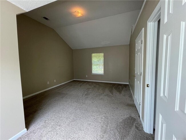 Building Photo - 2054 Mulberry Ln