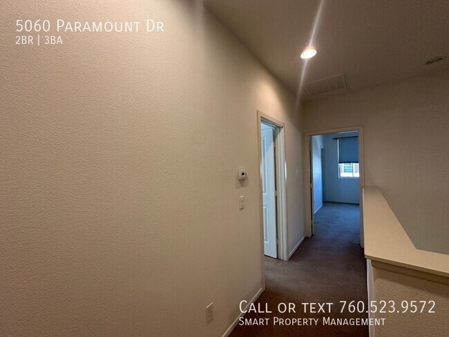 Building Photo - 5060 Paramount Dr