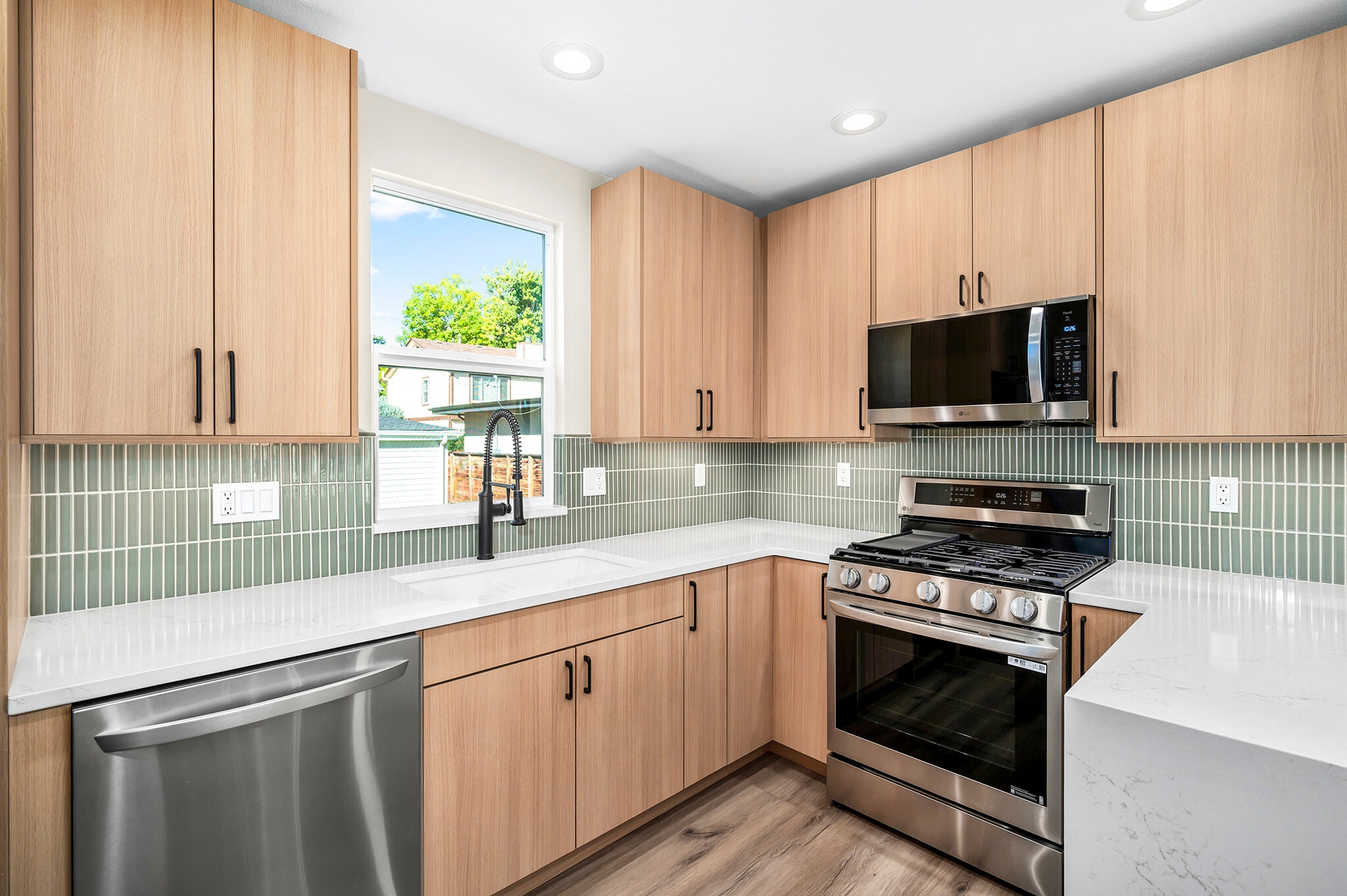 Building Photo - 2435 S Race St