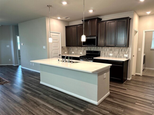 Building Photo - 7072 Silverleaf Oak St