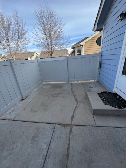 Building Photo - 1371 Saginaw Pointe Dr