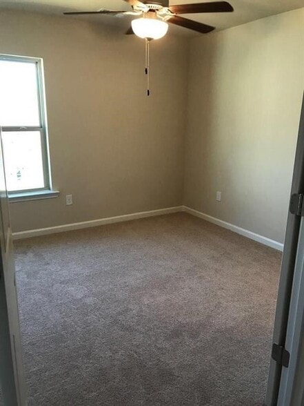 Building Photo - 1513 Brookmere Way