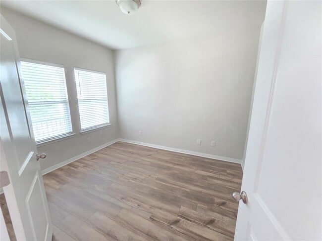 Building Photo - 3034 Mill Run Bnd