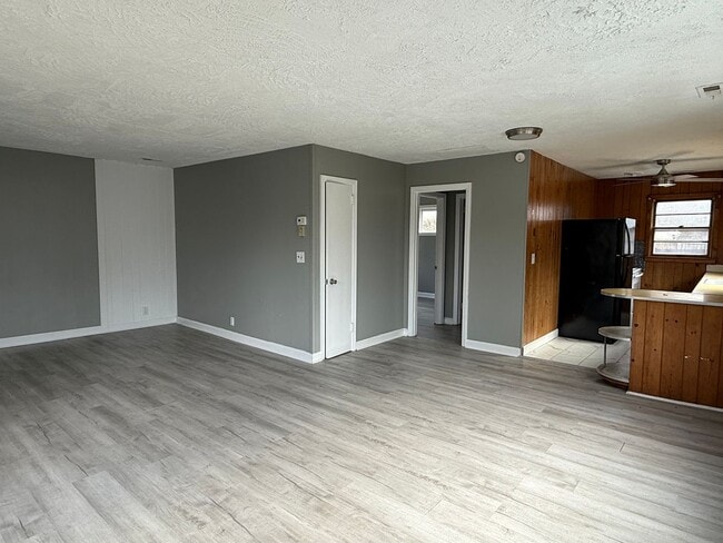 Building Photo - 221 Taylor St