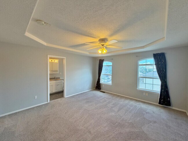 Building Photo - 7300 Tricia Rd NE