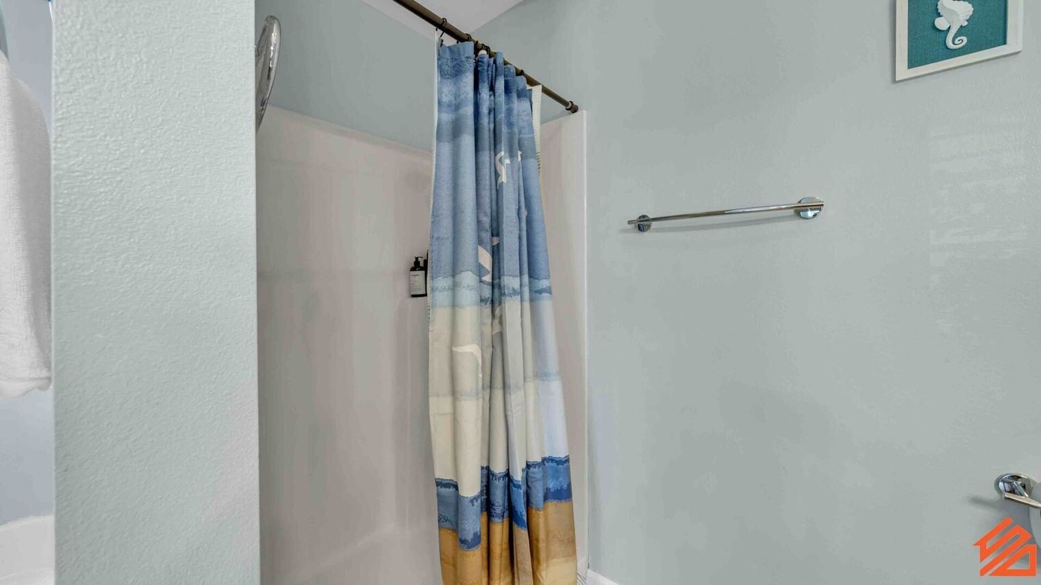 Building Photo - 111 Hidden Lakes Dr