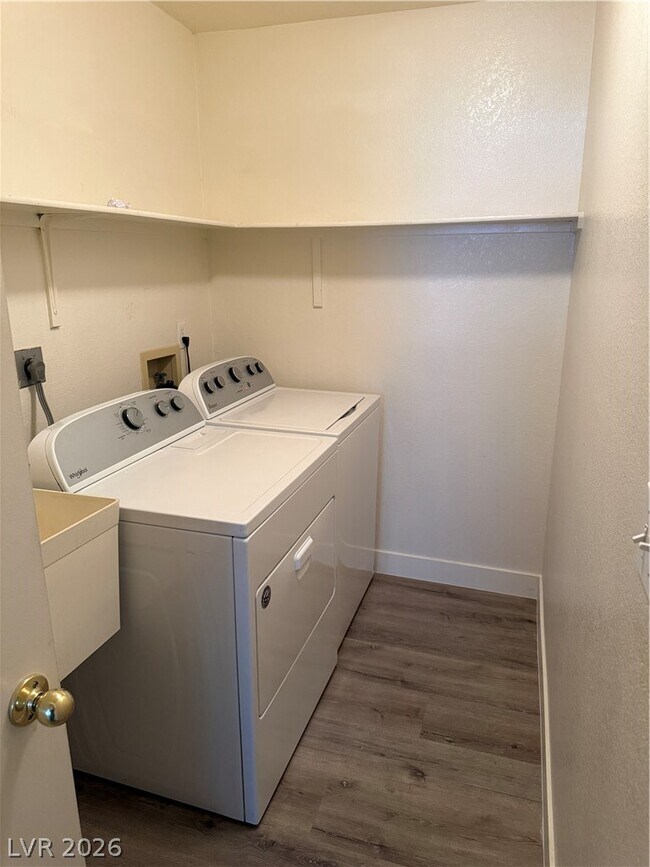 Building Photo - 5151 S Lindell Rd