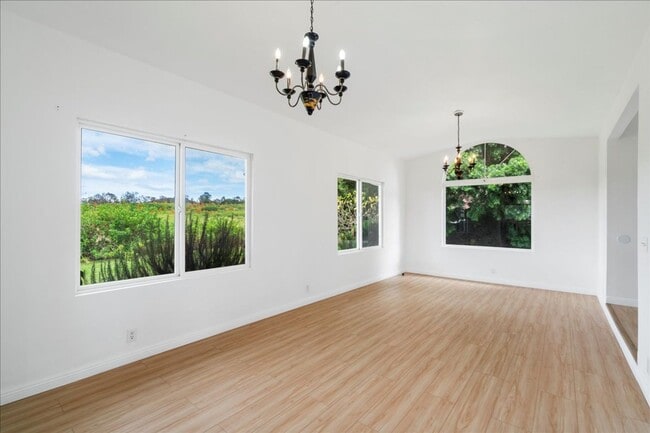 Building Photo - 3 Bed/ 2.5 Bath Two-Story Home with Yard and Garage