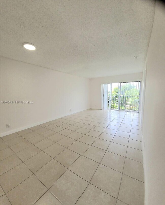 Building Photo - 8620 N Sherman Cir