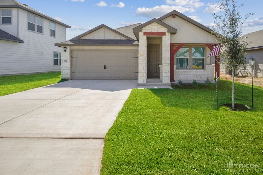 Primary Photo - 13548 Paxton Blvd