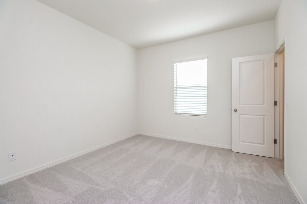 Building Photo - 32545 N Newby Dr