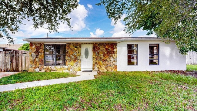 Building Photo - 26234 SW 128th Ct