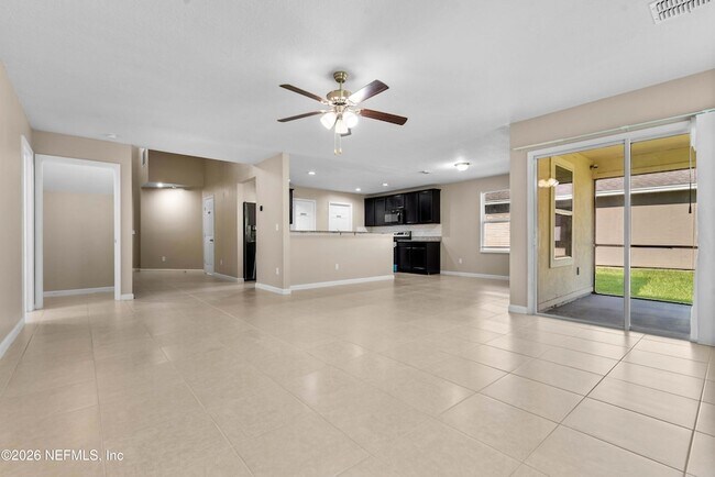 Building Photo - 8704 Lake George Cir W