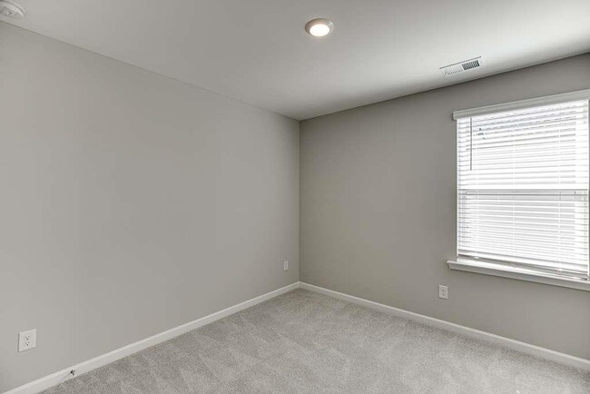 Building Photo - 160 Golden Eagle Pkwy