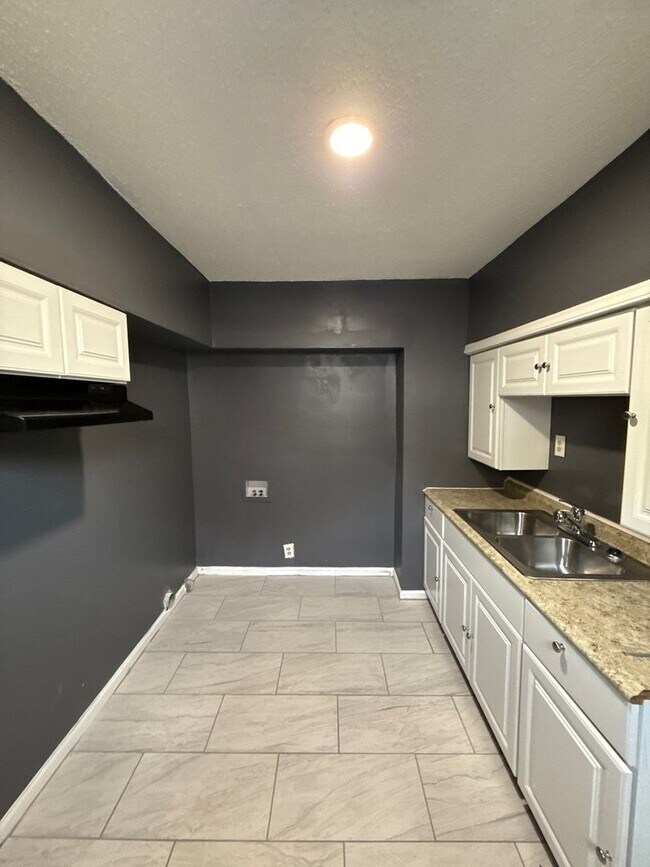 Building Photo - Welcome to your dream home!