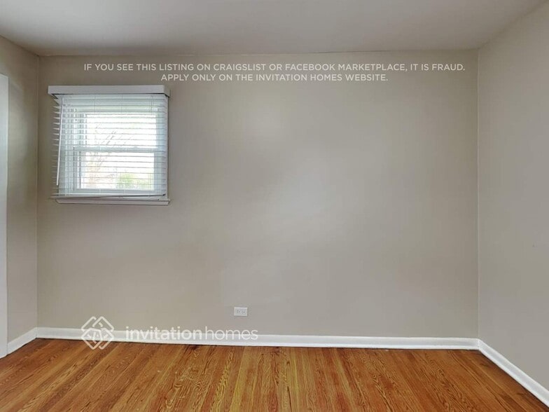 Building Photo - 14723 Menard Ave