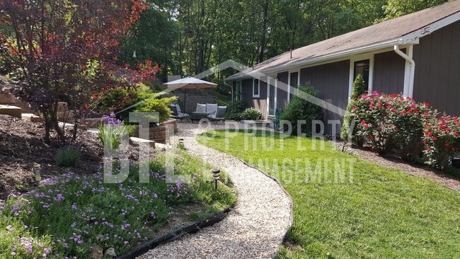 Primary Photo - Furnished Kimberling City Duplex! ALL UTIL...