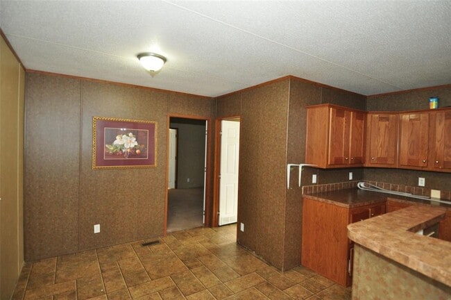 Building Photo - 13021 Dessau Rd