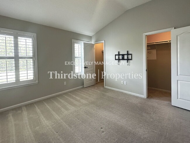 Building Photo - 6131 Bartram Village Dr