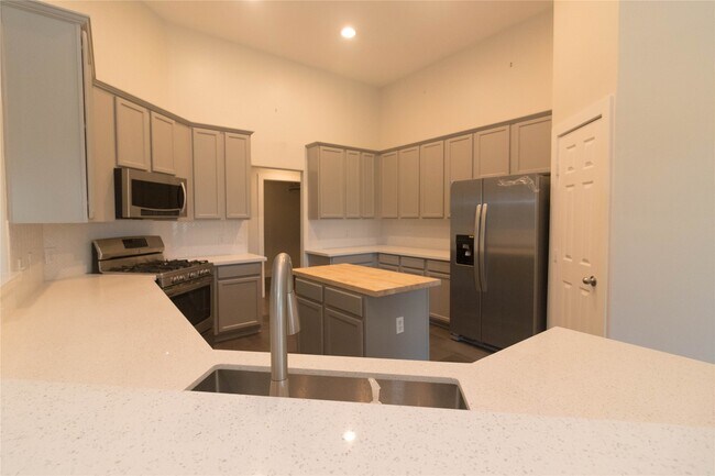 Building Photo - 1318 Ragsdale Ln