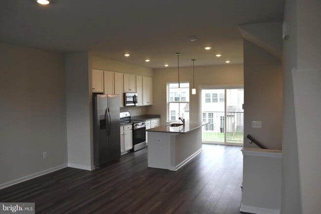 Building Photo - 119 Brashear Ct