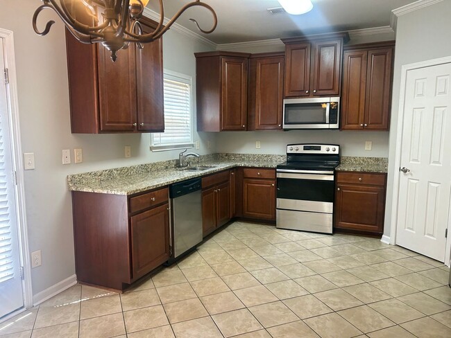 Building Photo - 2190 River Park Ct