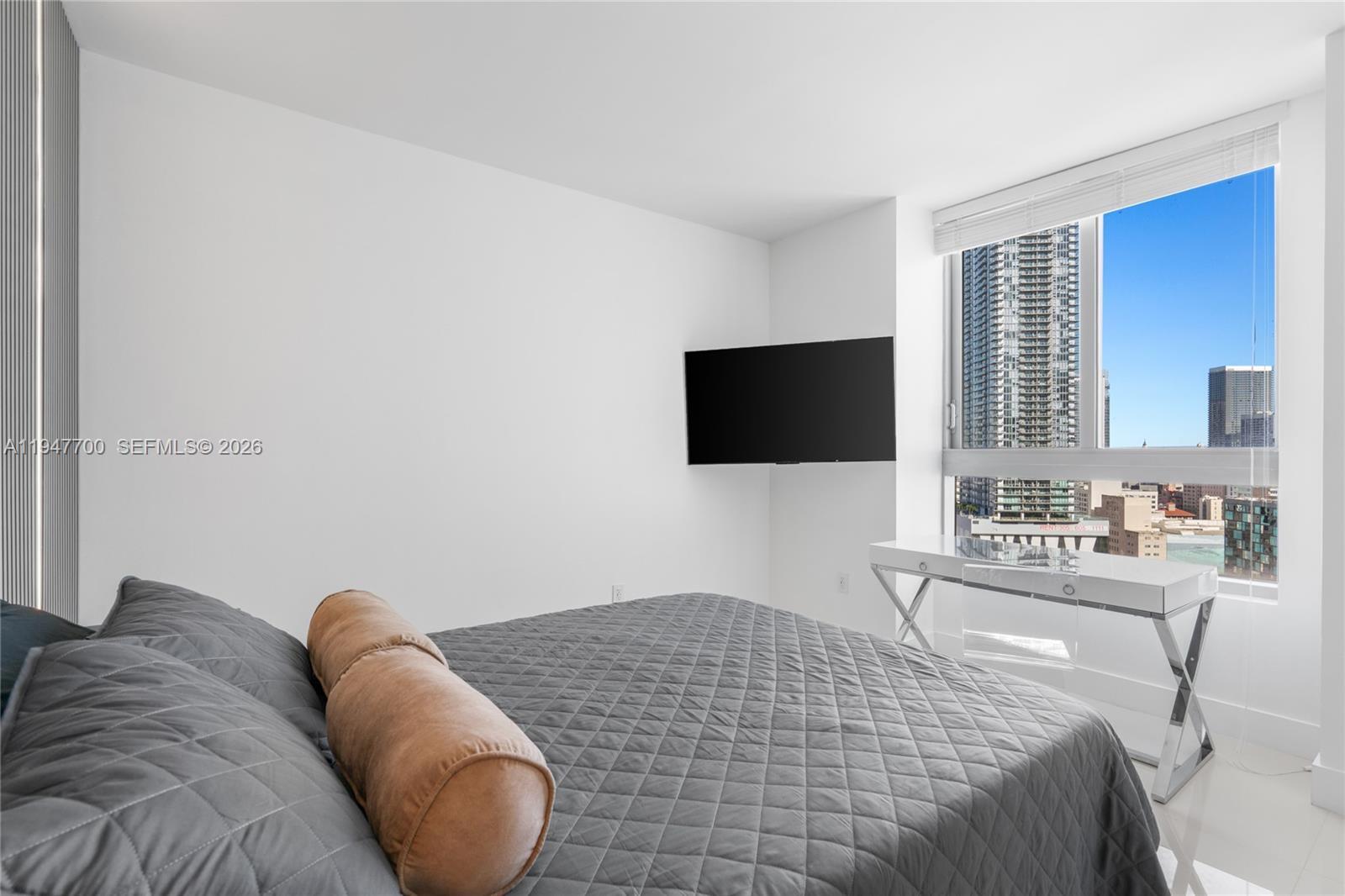 Building Photo - 90 SW 3rd St