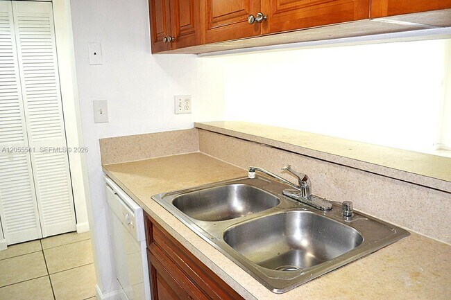 Building Photo - 8004 SW 149th Ave